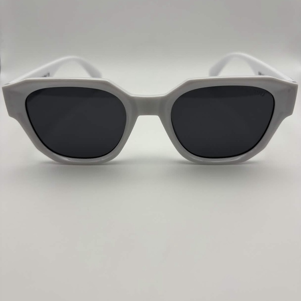 Preowned White Miu Miu Sunglasses